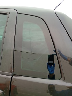 Lancia musa 03-11 стекло боковая кузовная левая фото №1