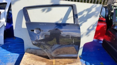 Дверь правый задняя kia sportage iii фото №1