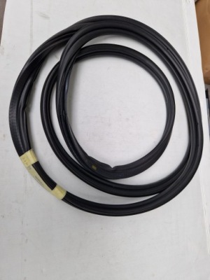 Bmw x7 g07 - прокладка крышки багажника nowa фото №1