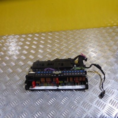 Bmw e46 2.0d коробка предохранителей 8364542 фото №1