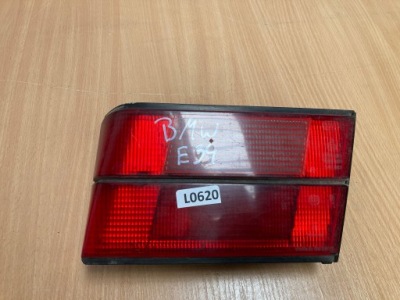 Bmw e34 універсал лампа правий задній w кришка фото №1