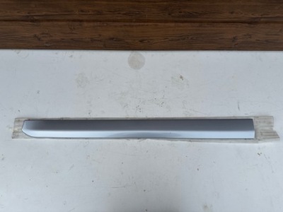 Молдинг дверь перед правый оригинальный номер mitsubishi outlander ii 2007-2012 фото №1