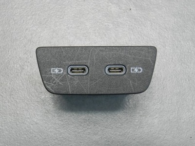 Vw golf viii port usb 2g6035954 фото №1