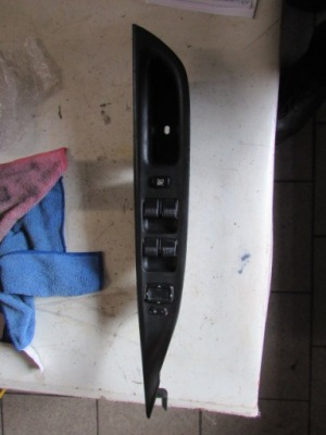 Перемикач вікон лівий mazda 6 фото №1