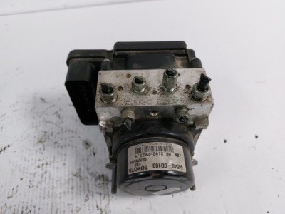 Насос abs toyota yaris iii 89541-0d170 фото №1