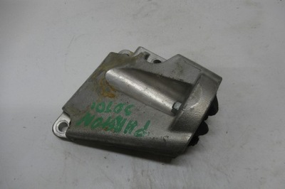 Vw phaeton 3.0 tdi кронштейн подушка коробки кронштейн фото №1