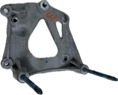 Pacifica ii 16- кронштейн кронштейн компрессора кондиционера 05281379aa фото №1