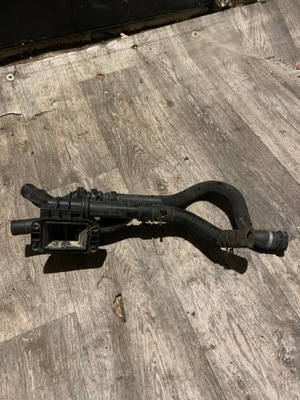 Корпус термостата c4 picasso 9684588980 фото №1