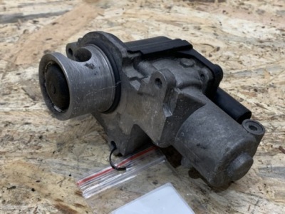 Клапан egr 057131501f vw audi a8 q7 4.2tdi фото №1