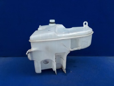 Lexus is250 220 05-12 2005- бак омывателя фото №1