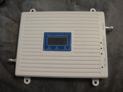 Wzmacniacz antenowy MCarplay-Amplifier plug 65 dB