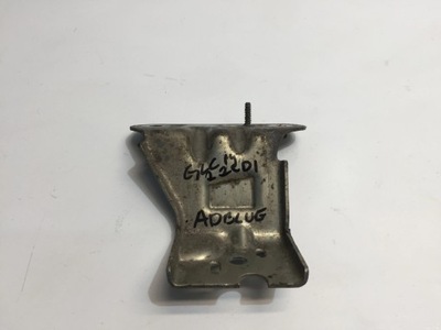 Mercedes glc x253 2019 кронштейн бака adblue фото №1