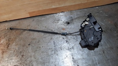 Замок двері правий перед 30799303 volvo s40 v50 фото №1