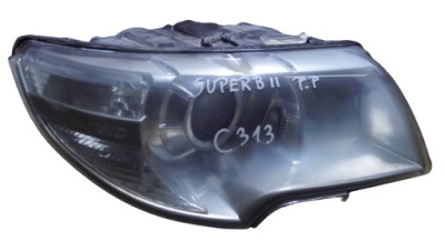 Skoda superb ii лампа права перед uk фото №1