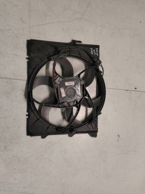 Bmw e90 n43 вентилятор радиатора 7588974 фото №1