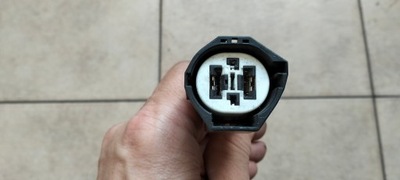 Volvo колодка штекер радіатор фото №1