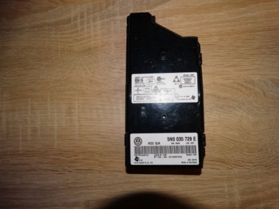 Модуль считыватель интерфейс vw seat skodai 5n0035729e фото №1