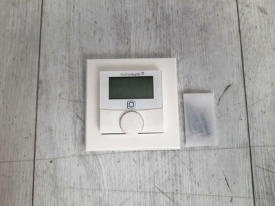 Inteligentny termostat ścienny Homematic IP HmIP-WTH biały