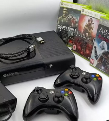 KONSOLA XBOX 360 E 250GB 2 PADY 3 GRY