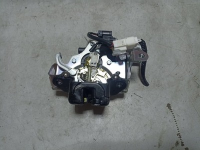 Subaru forester v lift замок крышки багажника фото №1