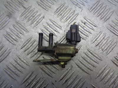 Клапан вакуумa mazda 6 gg 1.8 фото №1