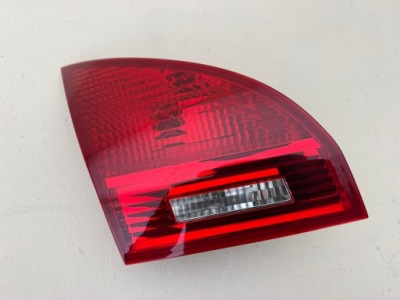 Kia venga 09r- фара левая задняя левое  задняя w крышке фото №1