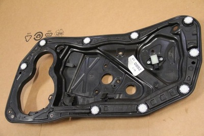 Защита плита дверь правое vw passat cc 3c8837755d фото №1