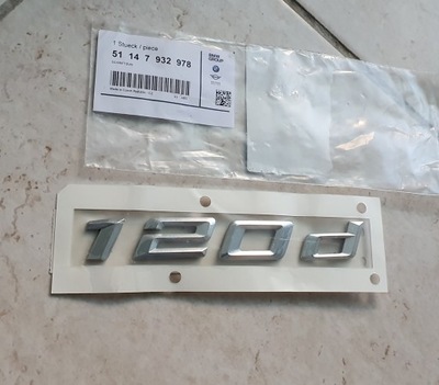 BMW1 F20,21 E81,82 E87,88 INSCIPTION SIGN LOGO EMBLEM 120D REAR 7135550 NEW CONDITION  