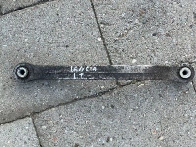 Lancia thesis важіль нижній задня лівий 60667530 trw фото №1