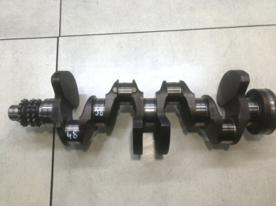 Wał колінчастий mercedes w202 1.8 16v фото №1