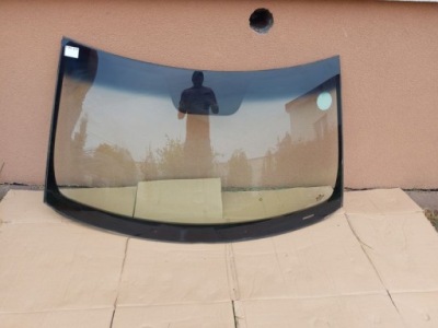 Kia soul 1 i lift стекло лобовое передняя оригинал фото №1