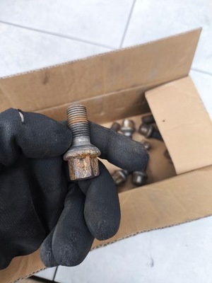 Mercedes w245 mercedes-benz b w245 2010 болти mercedes w245 2.0 e фото №1