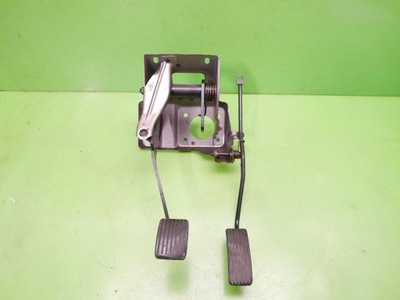 Педали педаль тормоза газа mitsubishi carisma i 1.8 фото №1