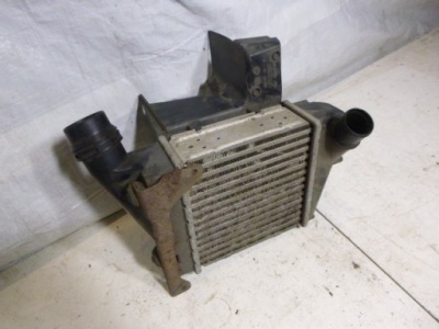 Интеркулер twingo ii 1.2 1.5 dci 8200369311 фото №1