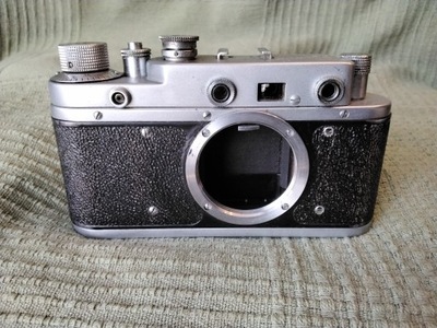 Małoobrazkowa ZORKA c .