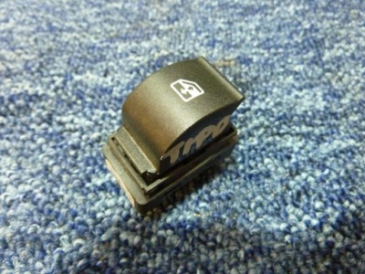 Переключатель стекло fiat tipo 2015- правый передний фото №1