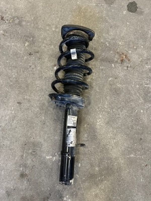 Volvo xc40 mcperson амортизатор передний правый 32283432 фото №1