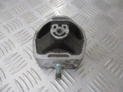 Кронштейн подушка audi a4 b5 1.9 tdi фото №1