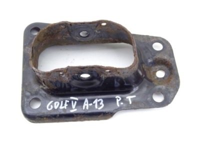Vw golf vi 08-13 кронштейн рычага правый задняя фото №1