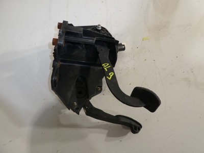 Renault master iii педаль педали 180101626r фото №1