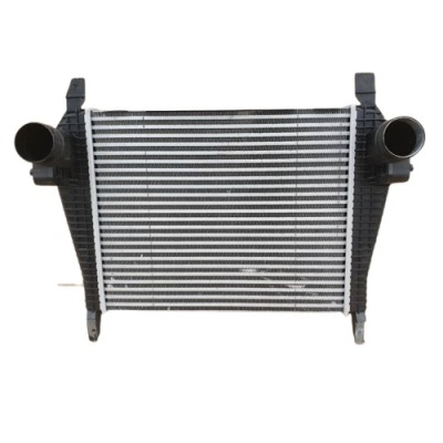 Iveco eurocargo интеркулер радиатор воздуха фото №1