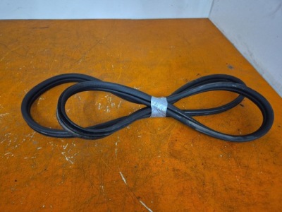 Peugeot 107 05-08 прокладка крышки багажника задний  задняя фото №1