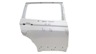 Vw tiguan allspace 2015-2023 двері праве задня фото №1