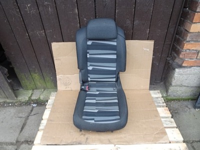 Skoda roomster сидіння лівий задня фото №1