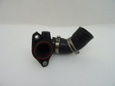 Труба шланг повітрозабірник повітря renault 1.5 dci 147138070r фото №1