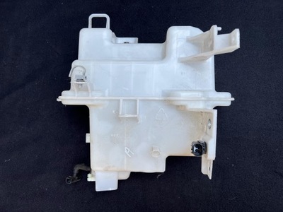 Mazda 3 bm бачок омывателя ghp967480 фото №1