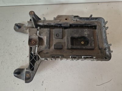 Основание корпус аккумулятор skoda octavia 2 рестайлинг  1.6 tdi фото №1