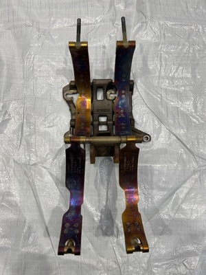 Volvo xc60 ii b4 кронштейн катализатора 32255624 фото №1