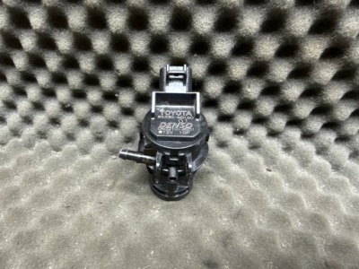 85330-60160 помпа рідина омивача toyota оригінальний номер 8533060160 фото №1