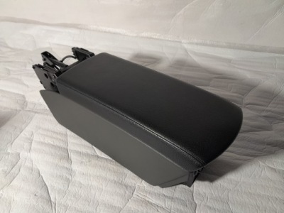 Mercedes sl500 r230 подлокотник a2306800450 a2306800050 фото №1